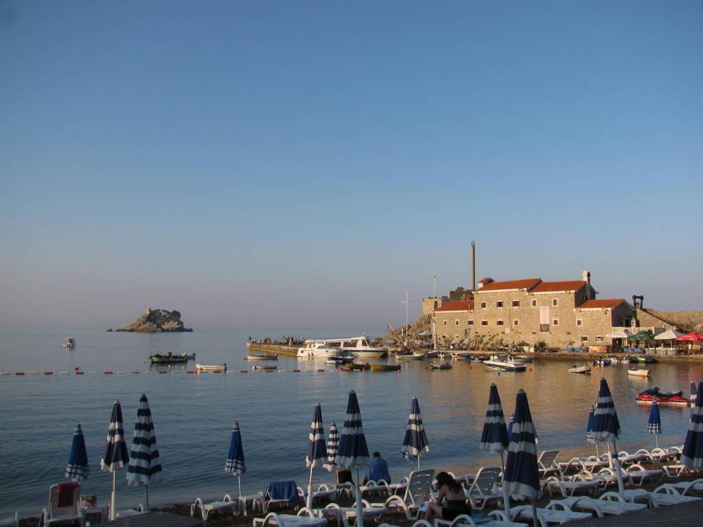 One-Bedroom Mediterranean Flat Near The Sea Petrovazzo Esterno foto